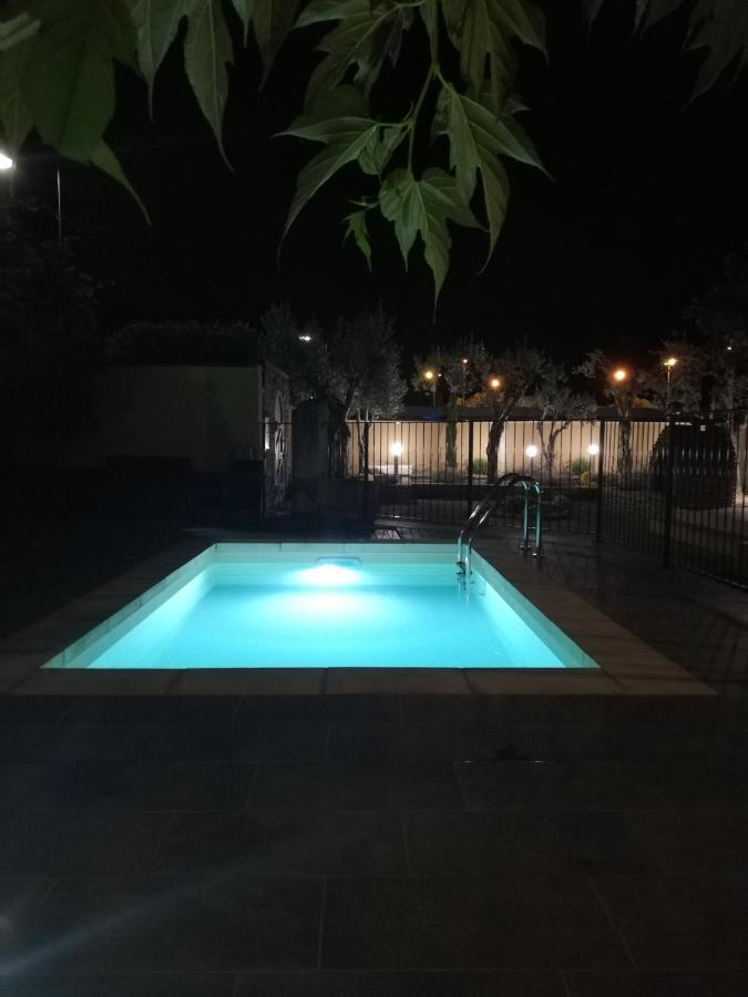 Maison Provencale Spa Sauna Piscine Molleges エクステリア 写真